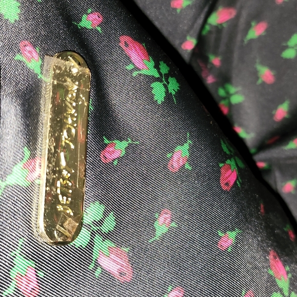 Betsey Johnson heart purse with lady bug charm - Picture 9 of 9